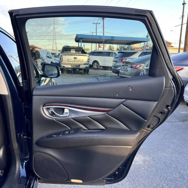 2018 Infiniti Q70 3.7 Luxe