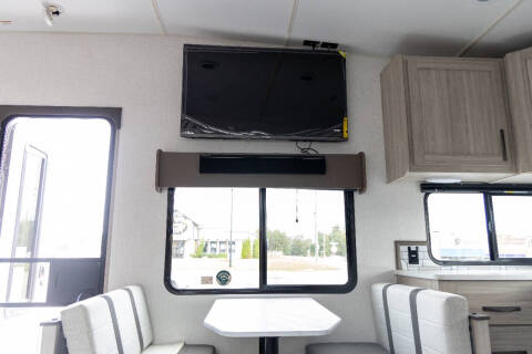 2024 Cruiser RV E-25RK Essence