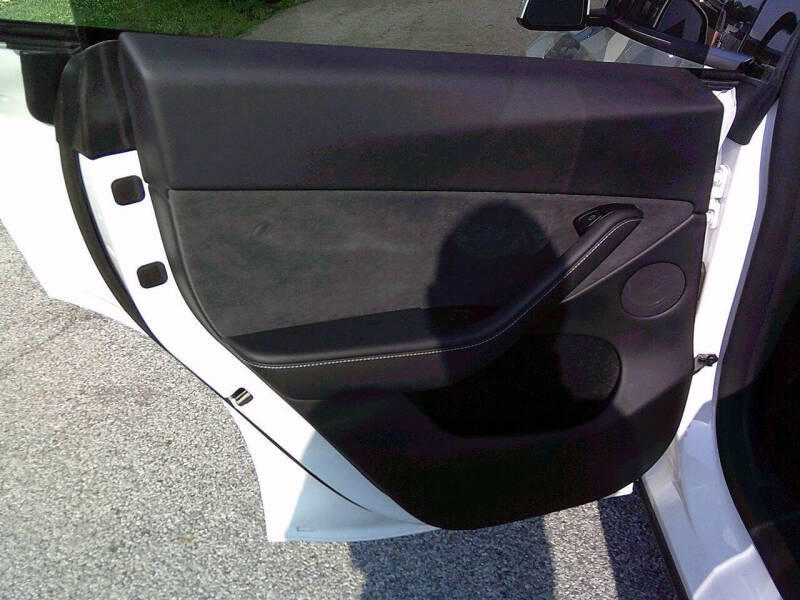 2024 Tesla Model Y Performance