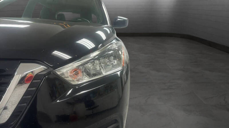 2019 Nissan Kicks S