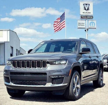 2025 Jeep Grand Cherokee L for sale at ACADIANA DODGE CHRYSLER JEEP in Lafayette LA