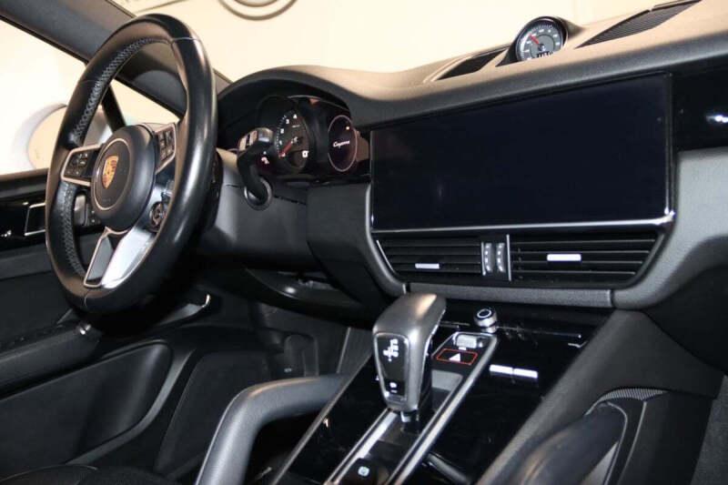 2023 Porsche Cayenne