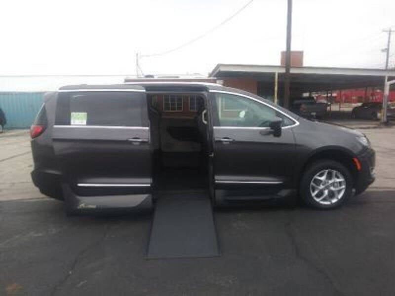 2018 Chrysler Pacifica Touring L