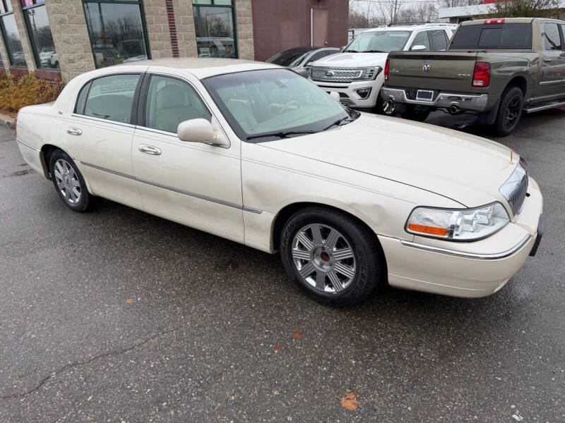 2003 Lincoln Town Car Cartier