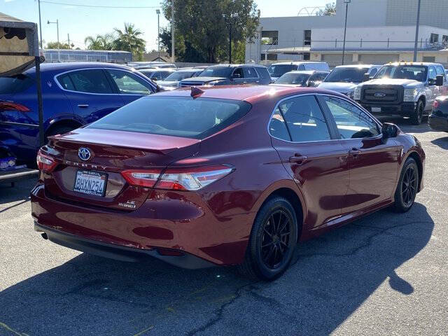 2019 Toyota Camry Hybrid LE