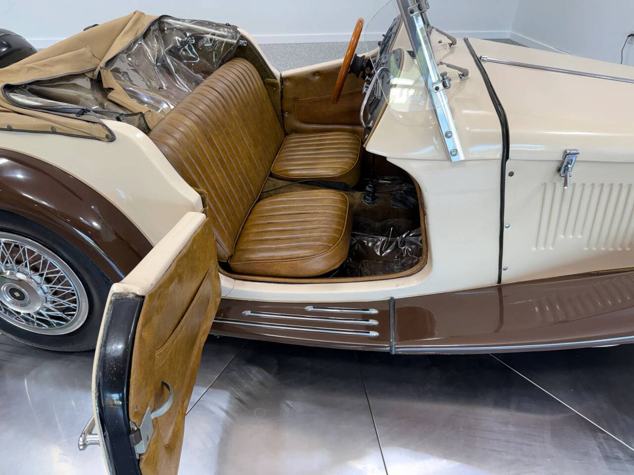 2011 Sp Constr MG Replica 36
