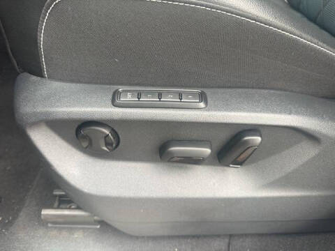 2024 Volkswagen Atlas Cross Sport SEL Premium R-Line 4Motion