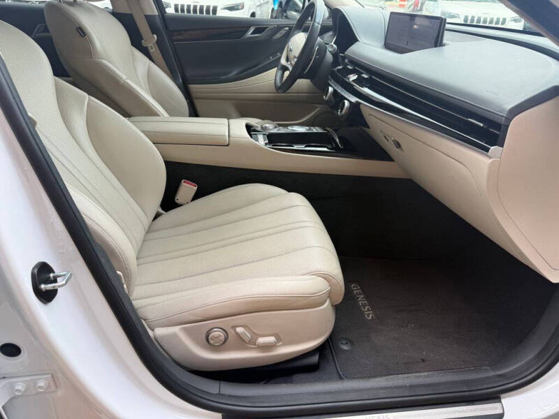 2022 Genesis G80