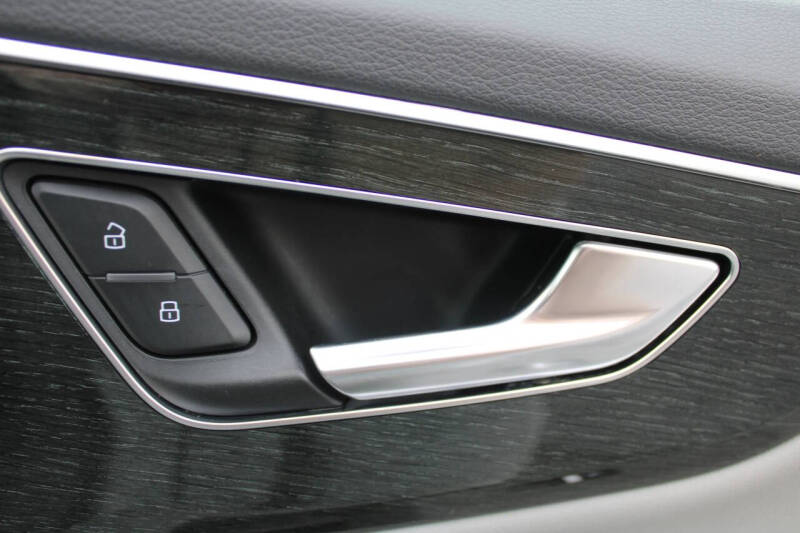 2021 Audi Q7 quattro Premium 55 TFSI