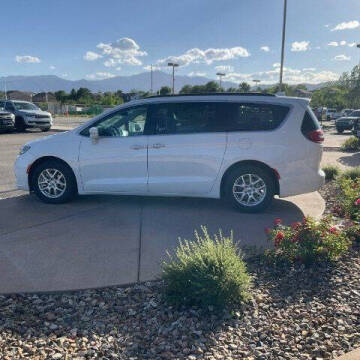 2022 Chrysler Pacifica Touring L
