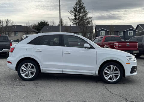 2018 Audi Q3 2.0T quattro Premium Plus