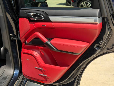 2016 Porsche Cayenne GTS