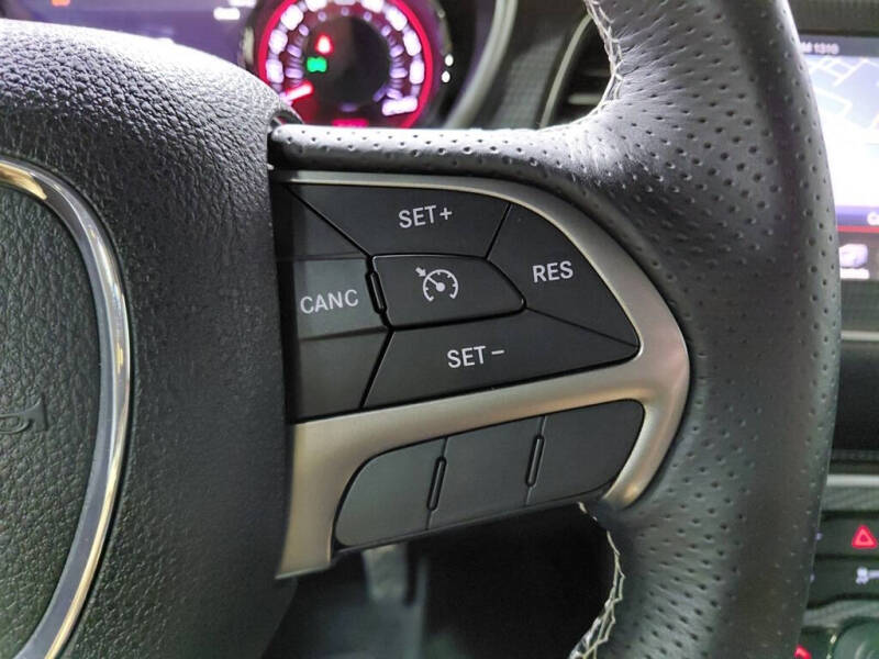 2015 Dodge Challenger SRT Hellcat