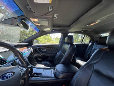 2018 Ford Taurus Limited