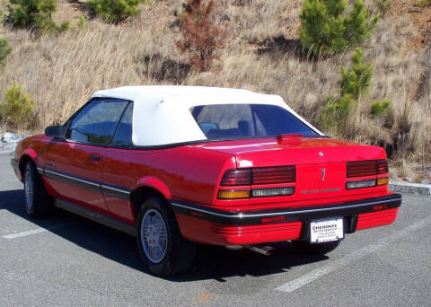 1990 Pontiac Sunbird LE