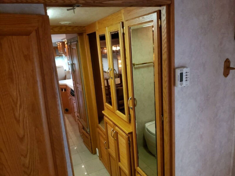 1999 Freightliner XC Chassis