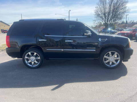 2010 Cadillac Escalade for sale at Advantage Auto Sales in Garden City ID