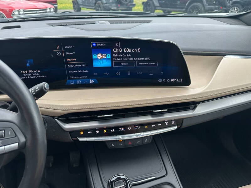 2024 Cadillac XT4 Luxury