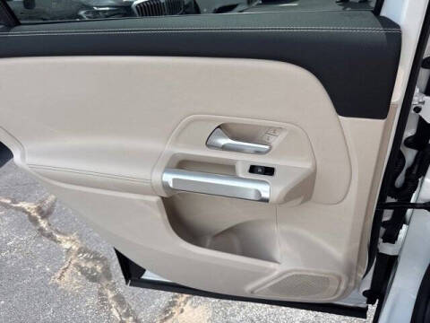 2025 Mercedes-Benz GLB GLB 250