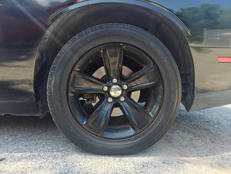 2016 Dodge Challenger SXT Plus
