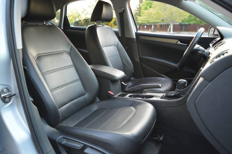 2014 Volkswagen Passat 2.0L TDI SE