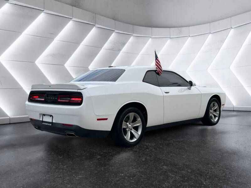 2019 Dodge Challenger SXT