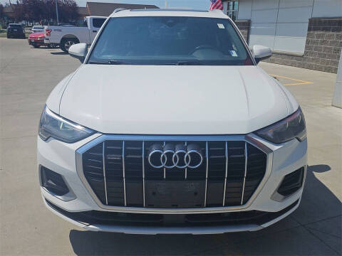 2021 Audi Q3 quattro Premium 40 TFSI