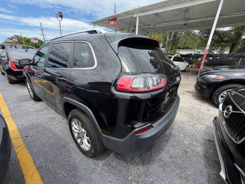 2019 Jeep Cherokee Latitude