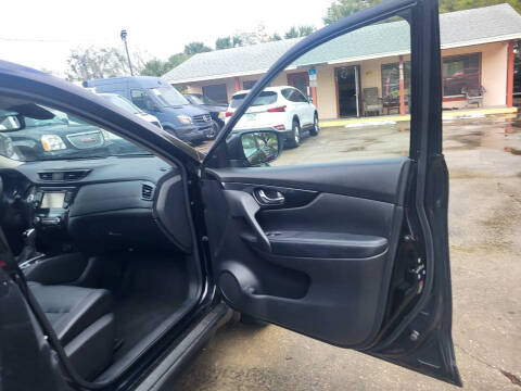 2017 Nissan Rogue SL