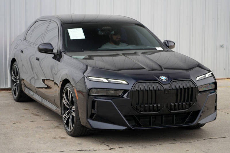 2023 BMW 7 Series 740i