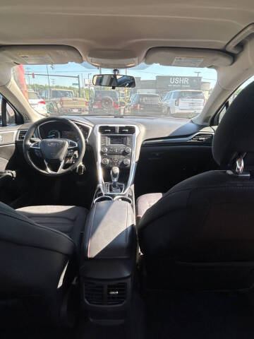 2013 Ford Fusion SE