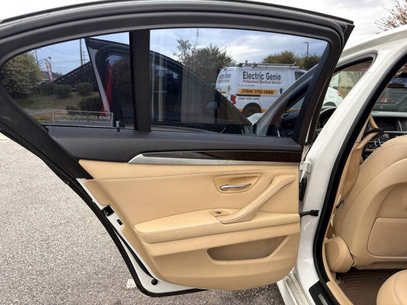 2014 BMW 5 Series 528i