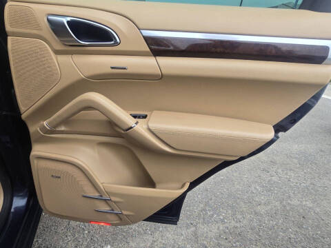 2013 Porsche Cayenne Tiptronic
