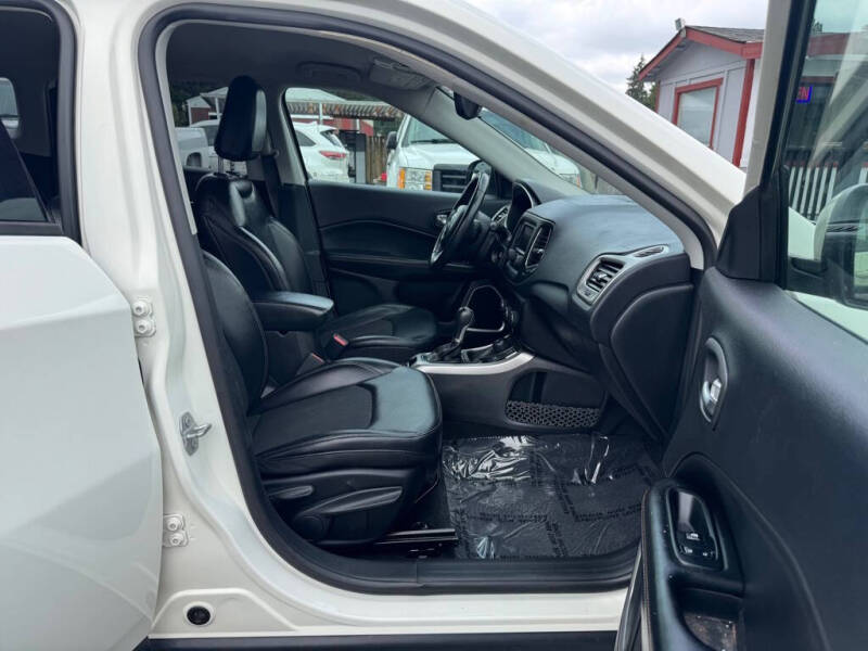 2017 Jeep Compass Latitude