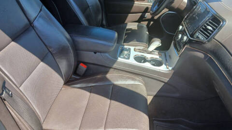 2019 Jeep Grand Cherokee Summit