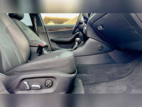 2016 Audi Q3 2.0T Premium Plus