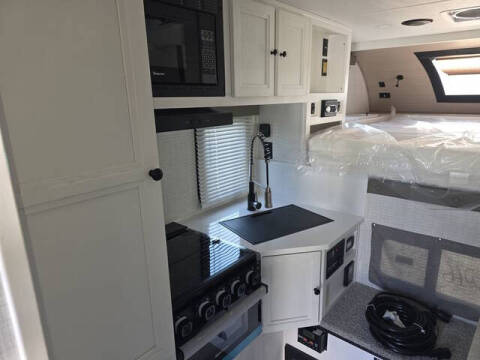 2026 Palomino BACKPACK HS8801