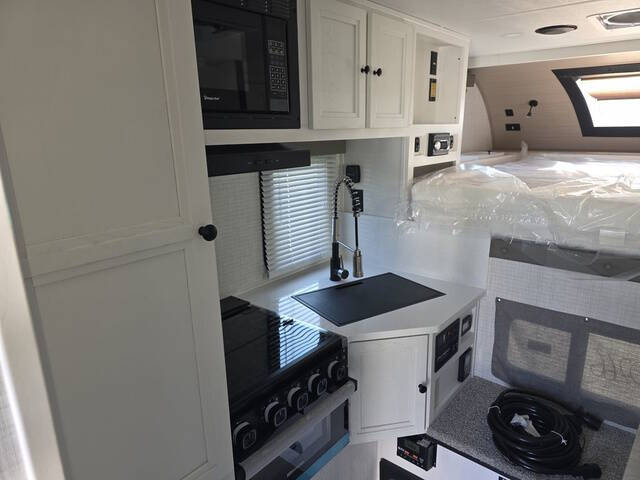 2026 Palomino BACKPACK HS8801