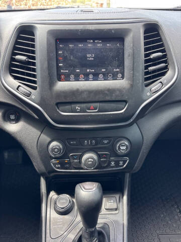 2019 Jeep Cherokee Latitude Plus