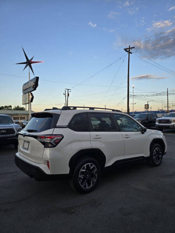2025 Subaru Forester Premium