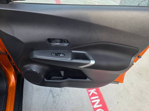 2022 Nissan Kicks SV