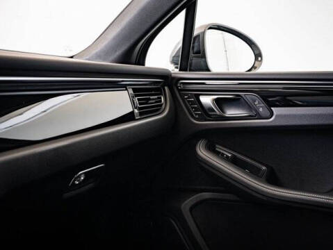 2026 Porsche Macan T