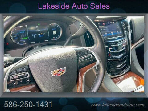 2016 Cadillac Escalade Luxury Collection