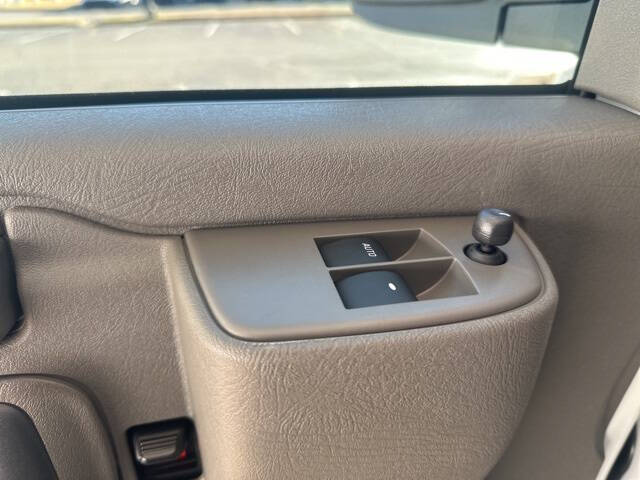 2025 Chevrolet Express 2500