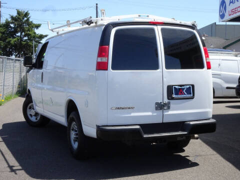2017 Chevrolet Express 2500