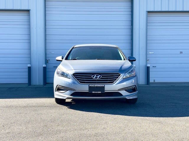 2015 Hyundai Sonata SE photo 2