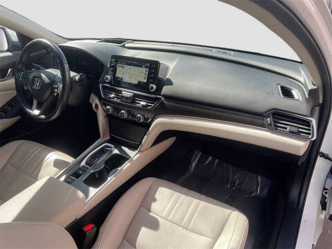 2022 Honda Accord Hybrid Touring