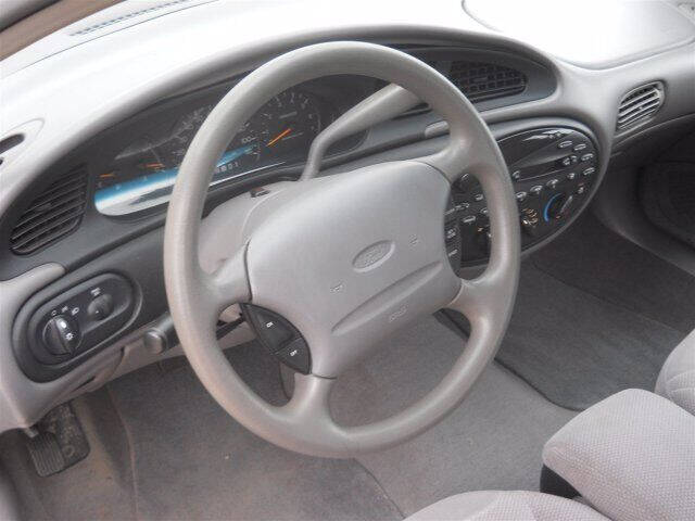 1998 Ford Taurus SE