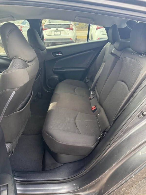 2019 Toyota Prius LE