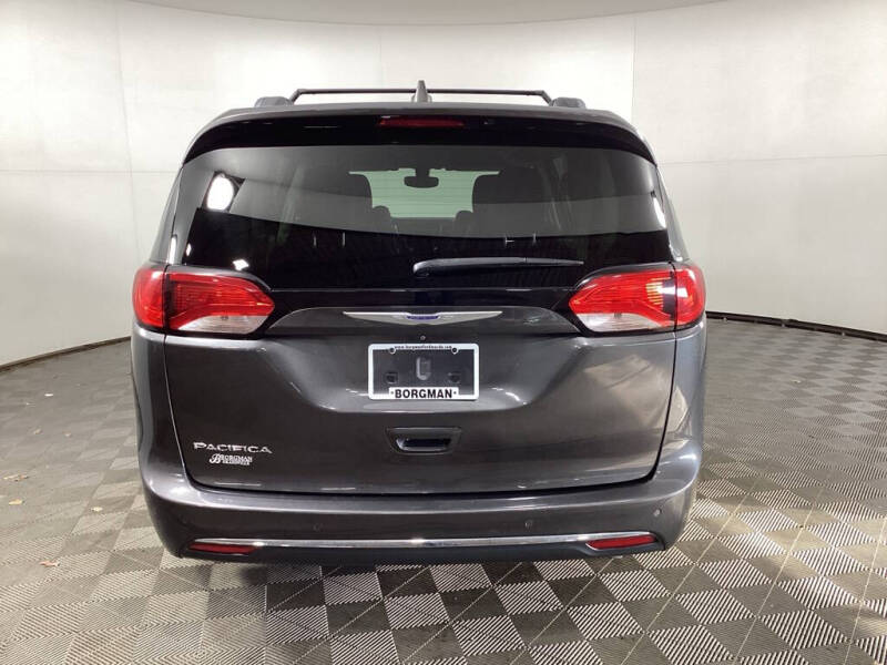 2019 Chrysler Pacifica Touring L Plus